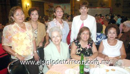 15102006 
Graciela, Laura, Elsa, Elsa de Rentería, Socorro, Elva y Lupita.
