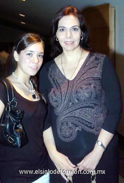 15102006 
Sofía Medina Salas y Bertha Martínez Salas.