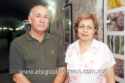 15102006 
Rubén Alejandro López y Patricia de López.