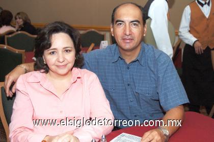 15102006 
Ruth y José Juan Hernández.