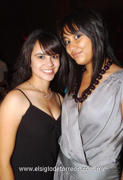 17102006
Monse Palomino y Paulina Haro.