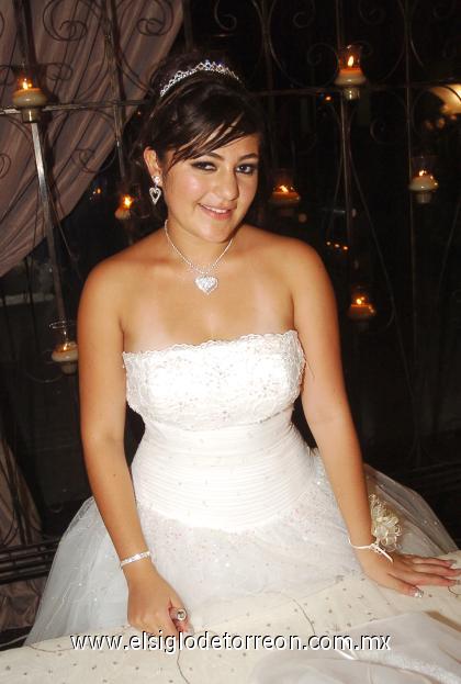 17102006
Violeta Correa Silva, festejó sus quince años de vida.