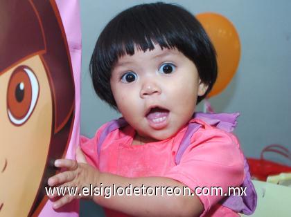 16102006
Génesis Alondra Reyes Velázquez recibió el Sacramento del Bautismo y sus papás le organizaron una linda fiesta.