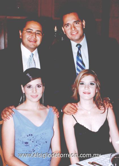 16102006
Eleno García y Cecy Hinojosa, Arturo Téllez y Mary Tere Hinojosa de Téllez.