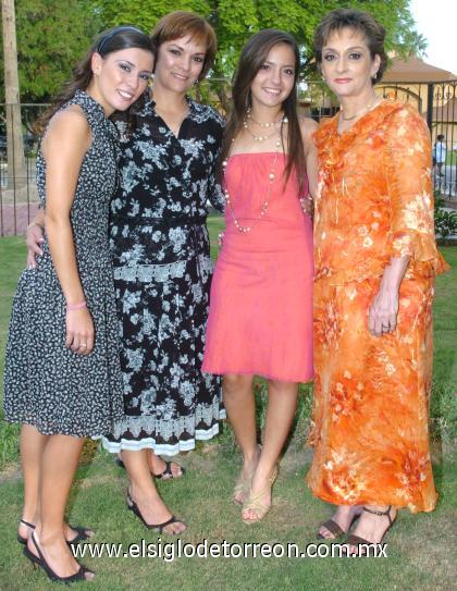 16102006
Natalia Wolf, Pilar de Wolf, Marines Carrillo y Lulú de Román.