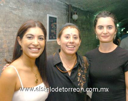 18102006
Sofía Camil, Ionne Villarreal y Claudia Arteaga.