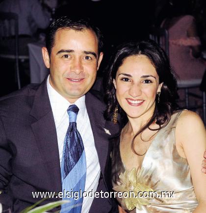 18102006
Pedro Fernández y Paola Pámanes.