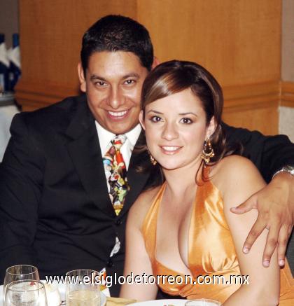 21102006 
 Ricardo Reynosa y Karla Siller