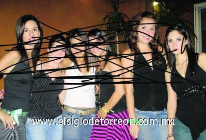 21102006 
Dany Gaytán, Alicia Jalife, Grisell Chávez, Sory Dergal, Noemí Esparza y Laura Jaik.