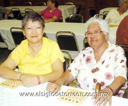 21102006 

Socorro Venegas y Beatriz Venegas
