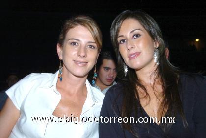 23102006
Gisela Fernández de Jáuregui y Liliana Rodríguez de Russek.