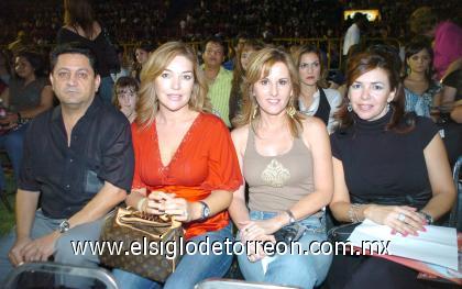 23102006
José Mansur, Irene Duarte, Susana Jalife y Lourdes Quintero
