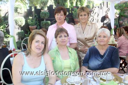 22102006 
Ana Carmen López, Marusa Fernández,Violeta Lazala, Ana Mary Fernández y Pilar Gámez.