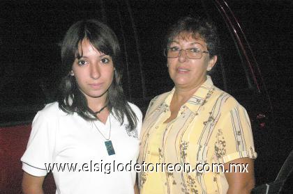 22102006 
María Mayorga y Laura Rubio Mayorga.