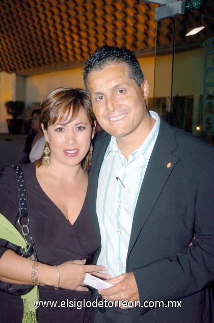 22102006 
Óscar Ebrard y Norma Fajer.