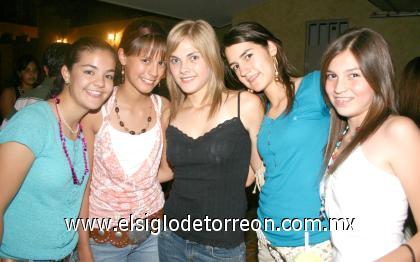 25102006
Natalia, Elva, Lety, Rosy y Valeria.
