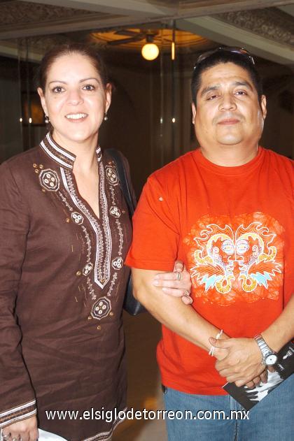 24102006
Lupe Saborit y Fernando Díaz.