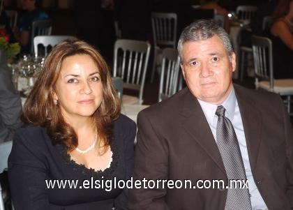 26102006
Alberto Castro López y Patricia de Castro.