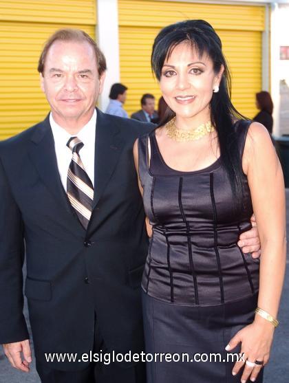 26102006
Roberto Bernal y Alma Lee de Bernal.