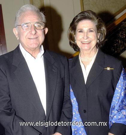 27102006 
Alberto González Domene y Rosario Lamberta de González.