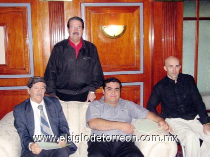 29102006 
Raúl Garza, Héctor Nájera, Abelardo Álvarez y Pepe Urrutia.