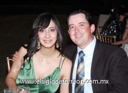 29102006 
Cristina Flores y Amado Rodríguez.