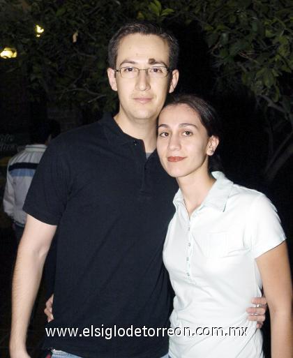 29102006
Miguel Pámanes y Adriana Álvarez.
