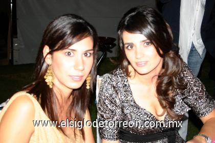 31102006
Elena y Mónica Siller.
