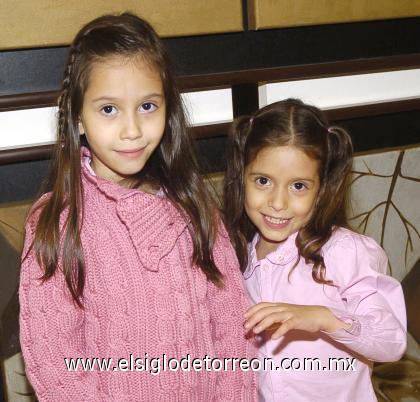30102006
Pilar y Mariana Martín.