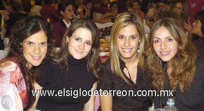 30102006
Nadia de Garza, Dora de García, Astrid de Arena y Scarlet de Franco.