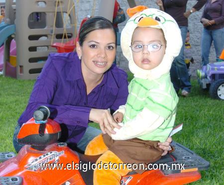 01112006
Odila de Ollivier y Jaime Ollivier.