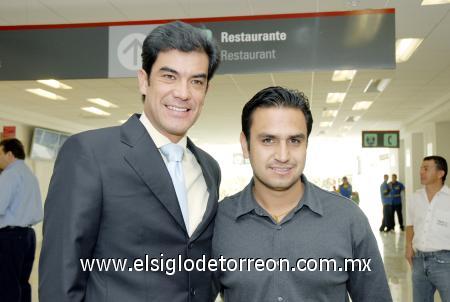 03112006 
Óscar San Román y Jorge Mata llegaron provenientes de la Ciudad de Mèxico.