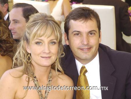 06112006
Marcela Gutiérrez y Fernando Carzo.