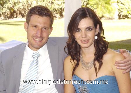 06112006
Pedro Valdés y Susana Estrada.