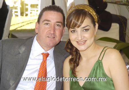 07112006
Sergio Treviño y Ana Laura González.