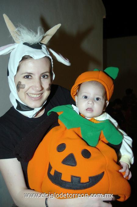05112006 
Lilia y Jimena Mortera.