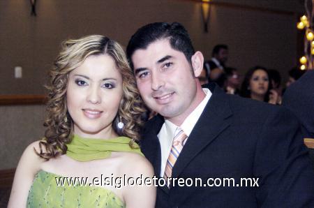 05112006 
Tania Leyva y Francisco Aceves.