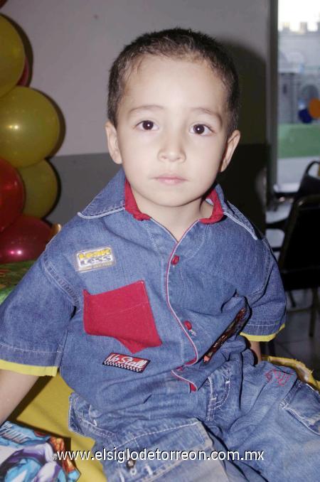 12112006 
Alejandro Pizarro celebró su tercer cumpleaños