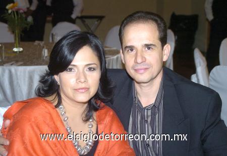 14112006
Alejandra Monroy y Federico Monroy