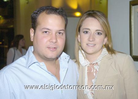 14112006
Alma de Villalobos y Jesús de la Garza