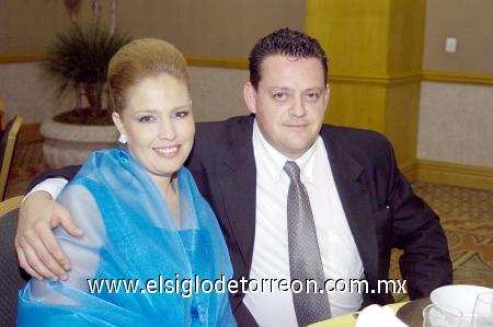 17112006 
Carola de Tanos y Jorge Tanos.