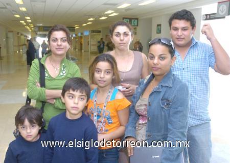 21112006
La familia Pérez viajó a Cancún.