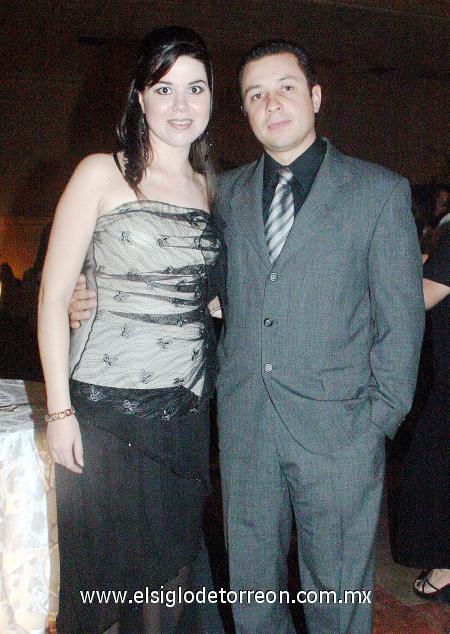 19112006 
Bety Esparza de Arredondo y Raúl Arredondo.
