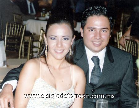 26112006 
Marcela Sánchez-Pámanes de Trasfí y José Luis Trasfí Castro.
