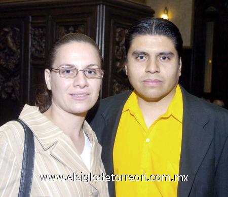 26112006 
Susana de Rangel y Aristóteles Rangel.