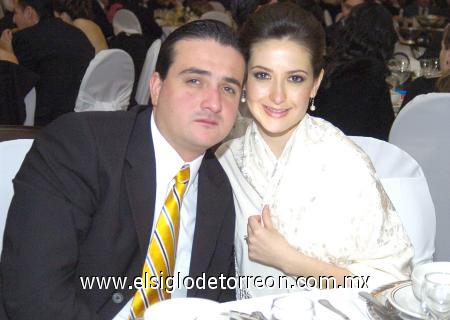 27112006
Luis Hermosillo y Abril González.