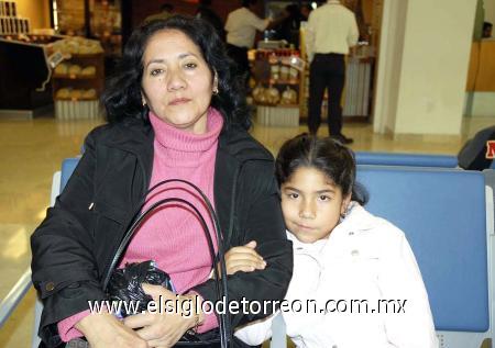 25112006  
 Catalina Murillo  y Eunice  Luna Murillo viajaron Tijuana