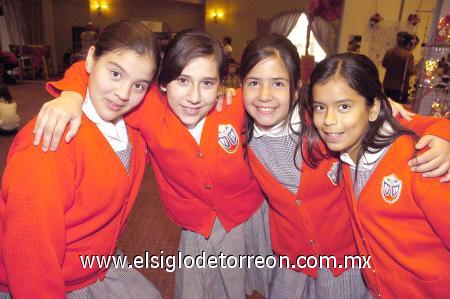 30112006
Alejandra Antúnez, Miriam García, Nayibe Sabag y Gretel González