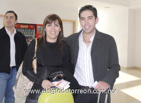 30112006
Jaqueline Borges y Óscar Arizpe viajaron a Guatemala