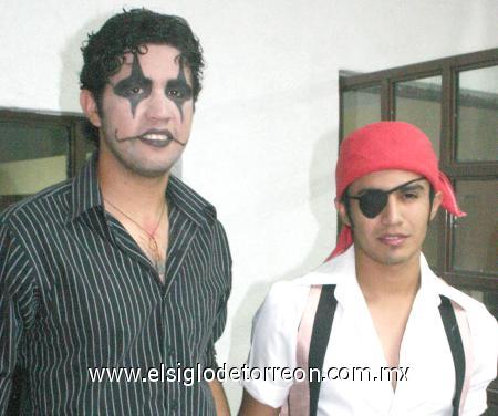 01112006
Alejandro Duarte López y Christian Pérez.